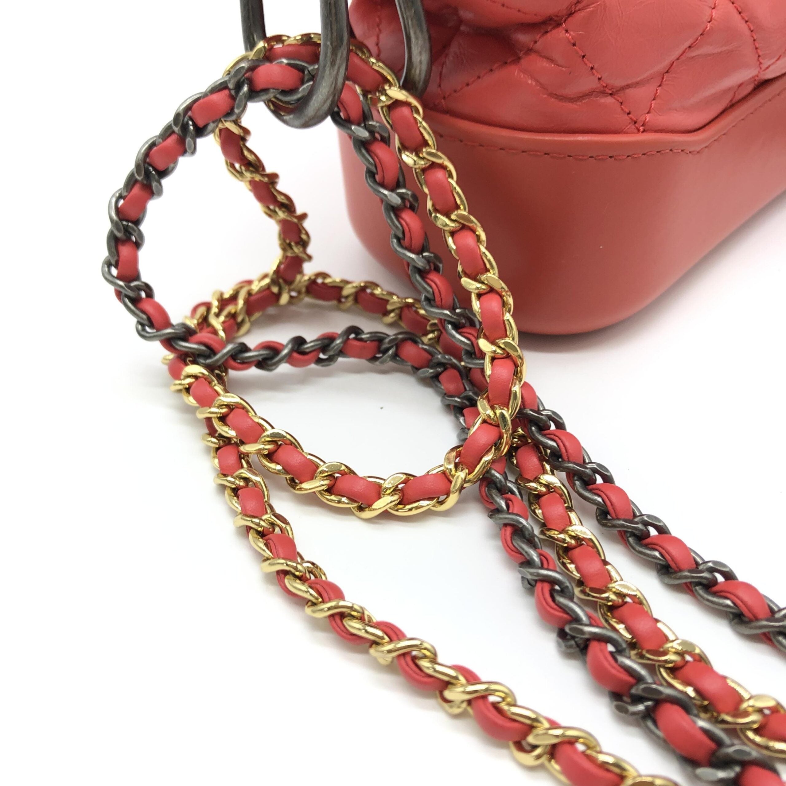 Red Gabriel Chain Shoulder Bag