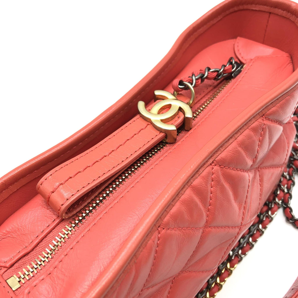Red Gabriel Chain Shoulder Bag