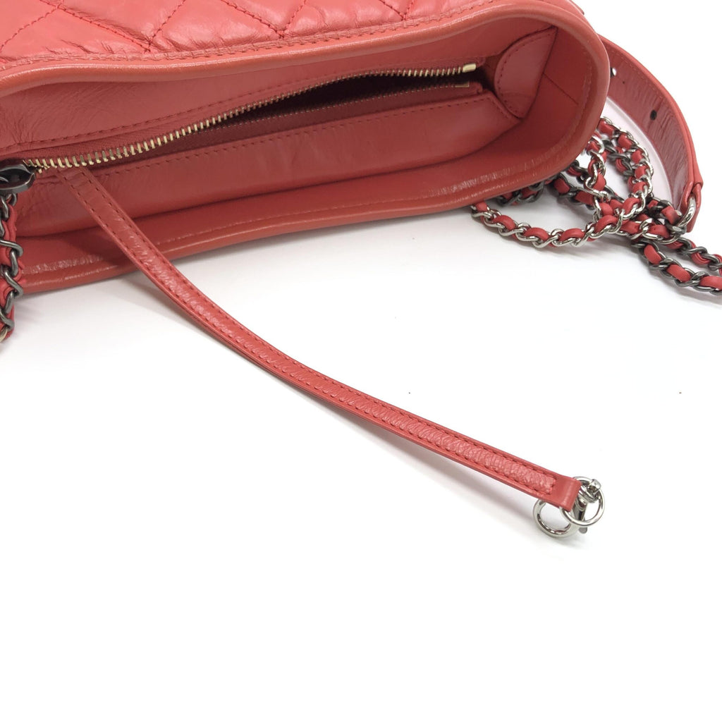 Red Gabriel Chain Shoulder Bag