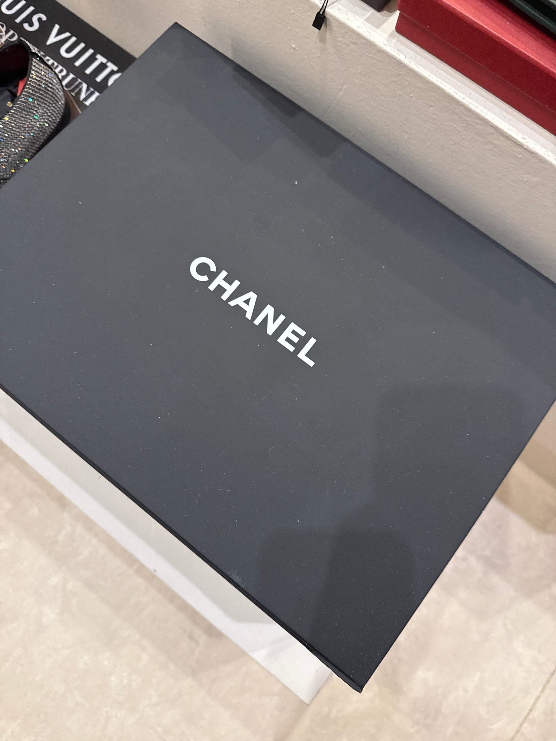 CHANEL Timeless Classique Jumbo Handbag