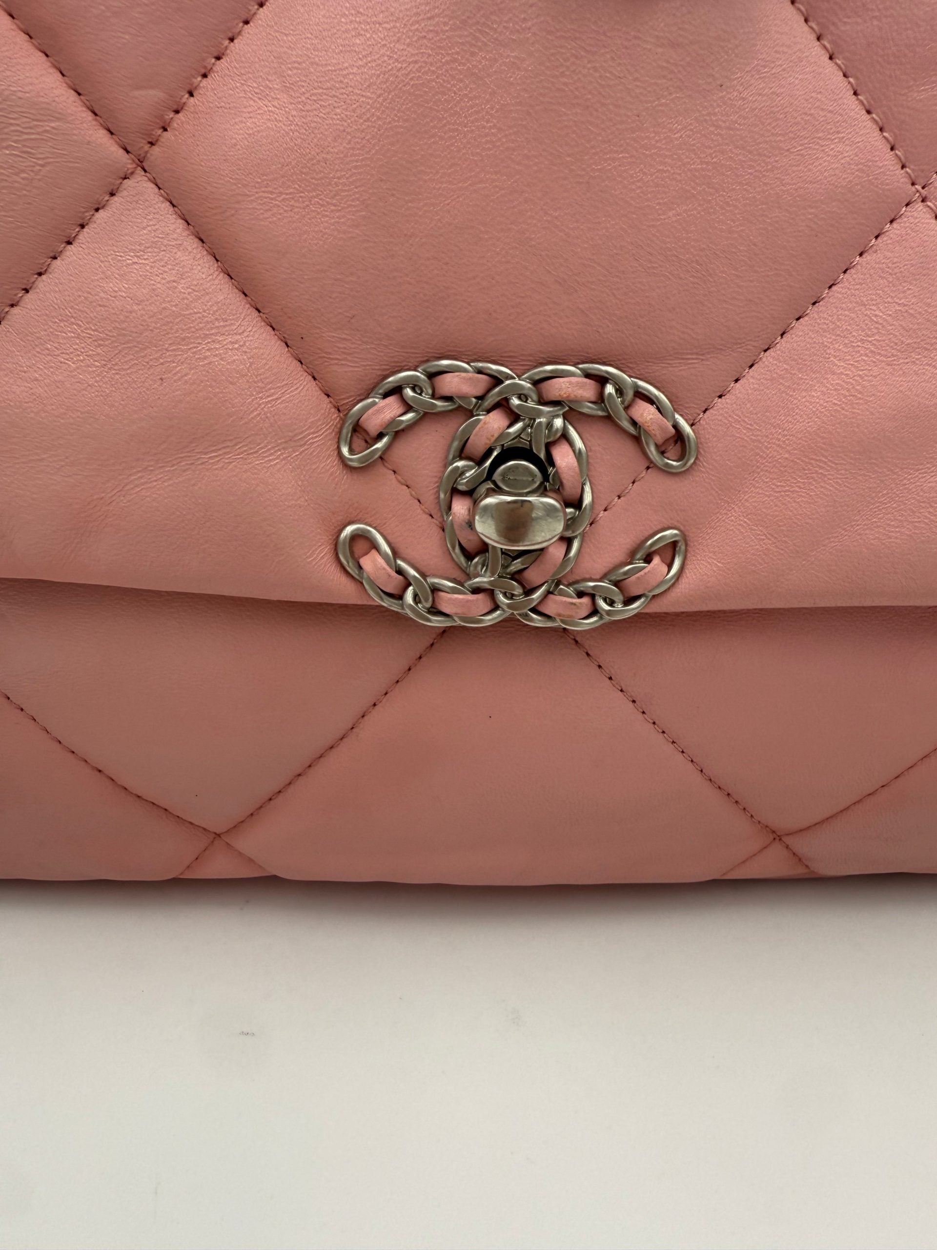 CHANEL 19 Medium Pink Handbag
