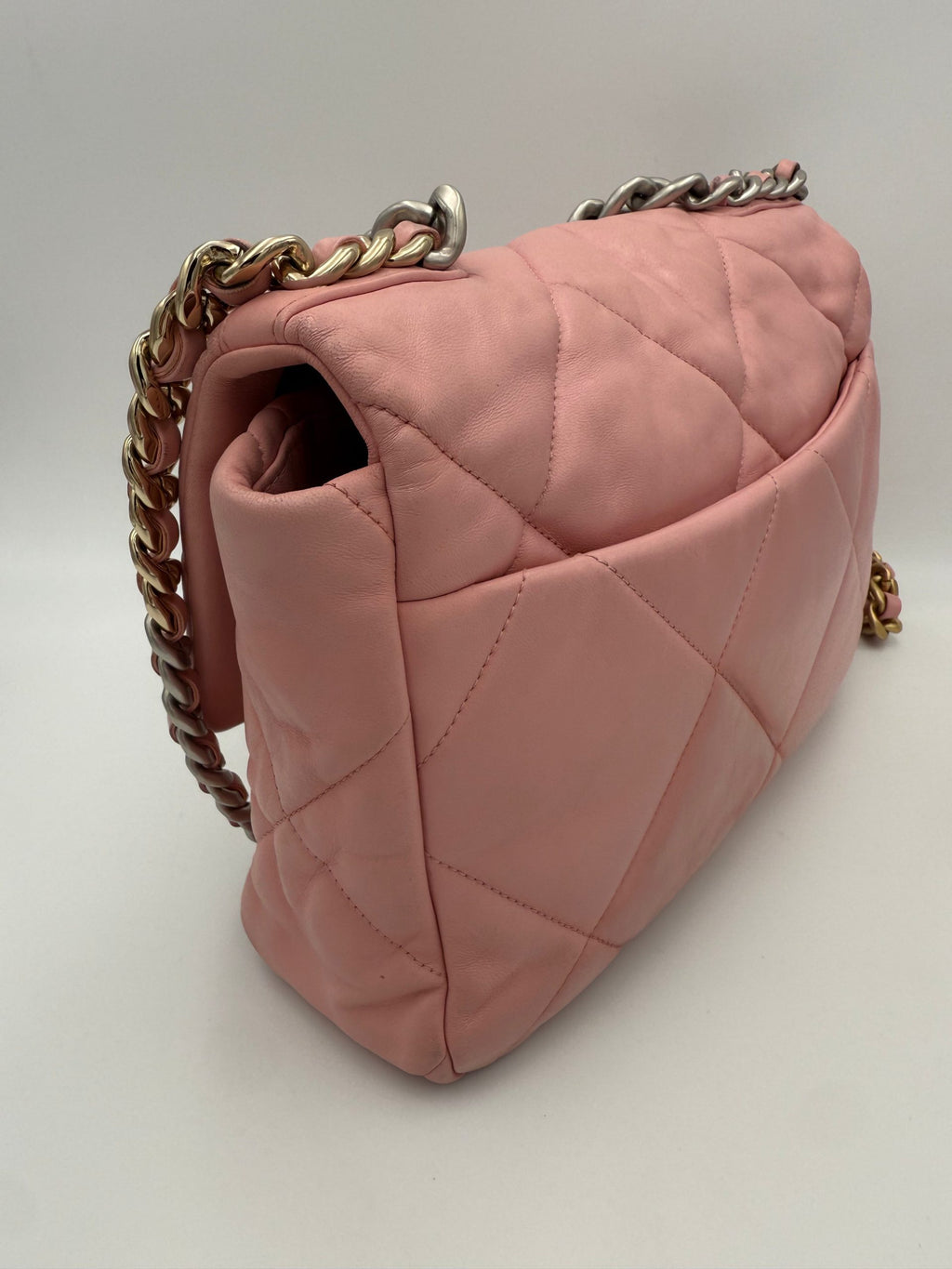 CHANEL 19 Medium Pink Handbag