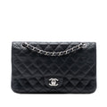 Medium Classic Caviar Double Flap