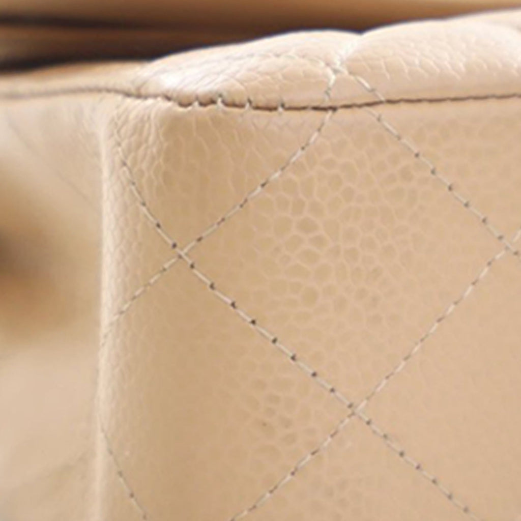 Medium Classic Caviar Double Flap