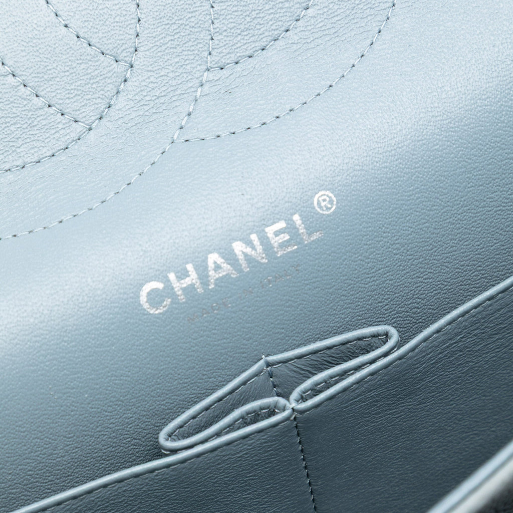 Jumbo Classic Caviar Double Flap