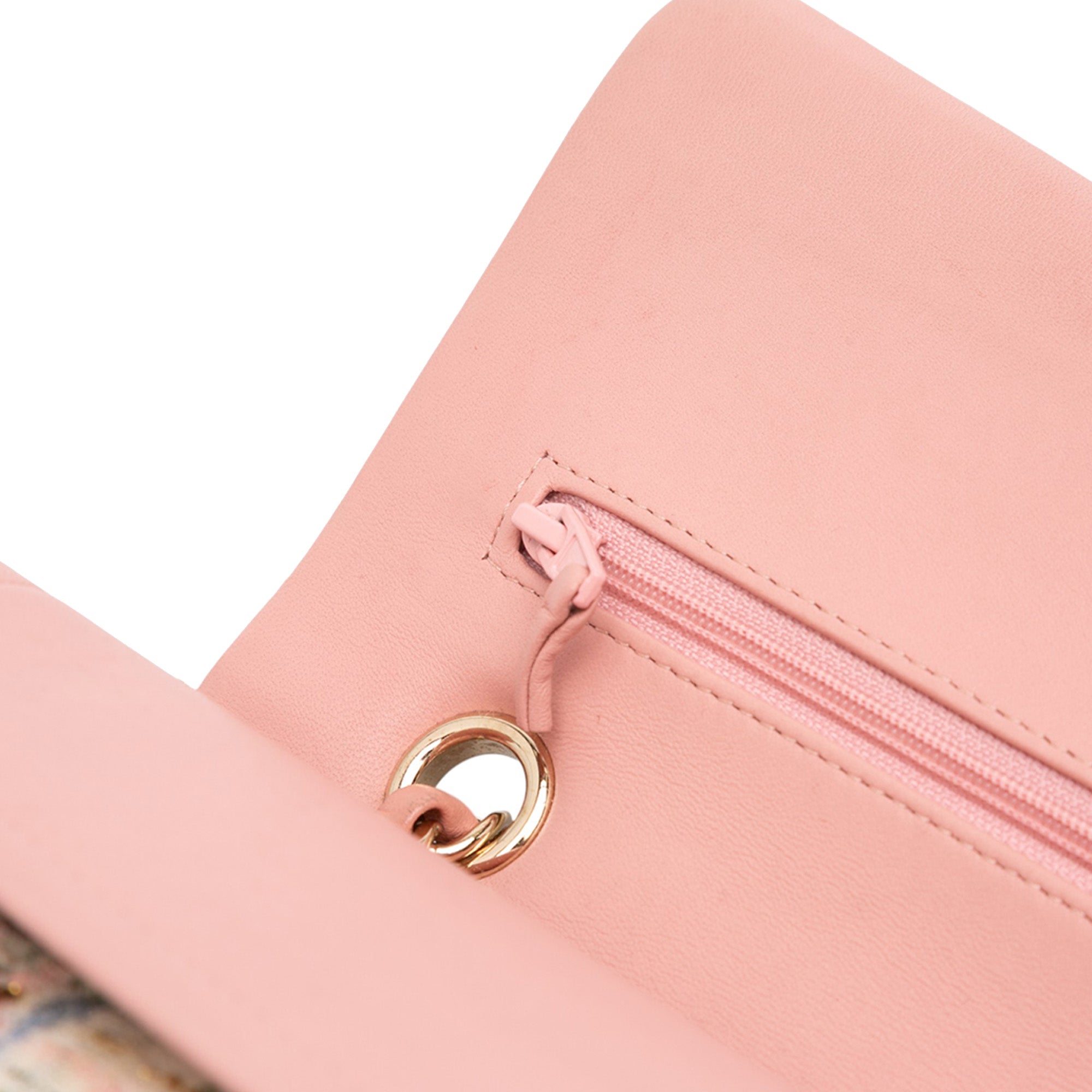 Medium Classic Boucle Tweed Double Flap